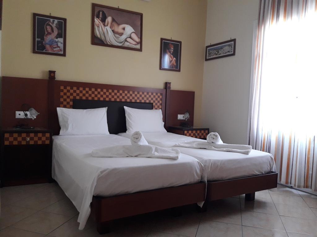 Parthenon Hotel Chora  Luaran gambar